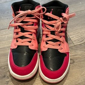 Nike girls high top shoes